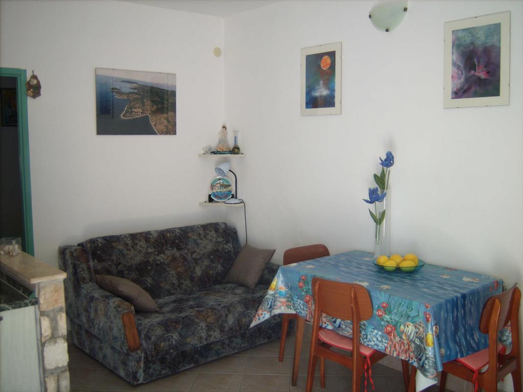 Apartment Vjeka Вела Лука Стая снимка